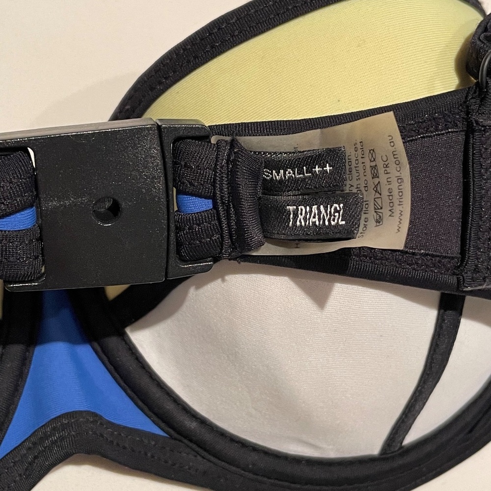 Triangl Bikini - Picture 3 of 4